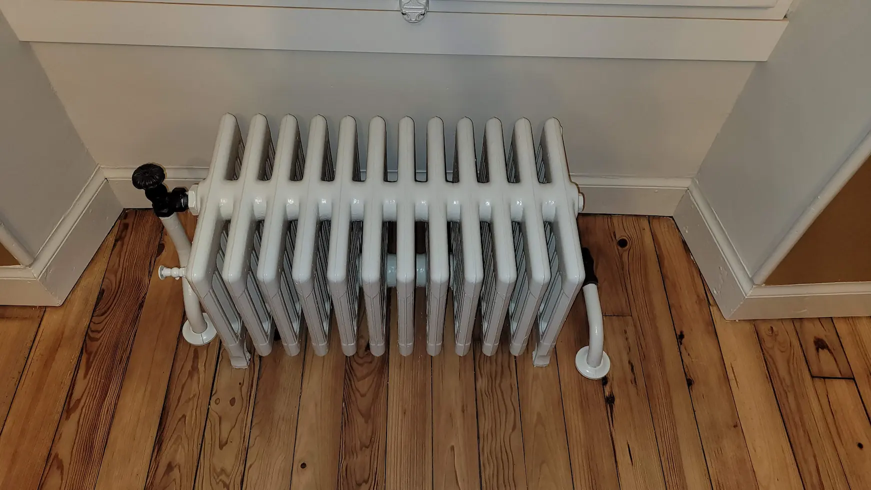 images/chauffage/Radiateur-fonte-renove.webp#joomlaImage://local-images/chauffage/Radiateur-fonte-renove.webp?width=1742&height=980