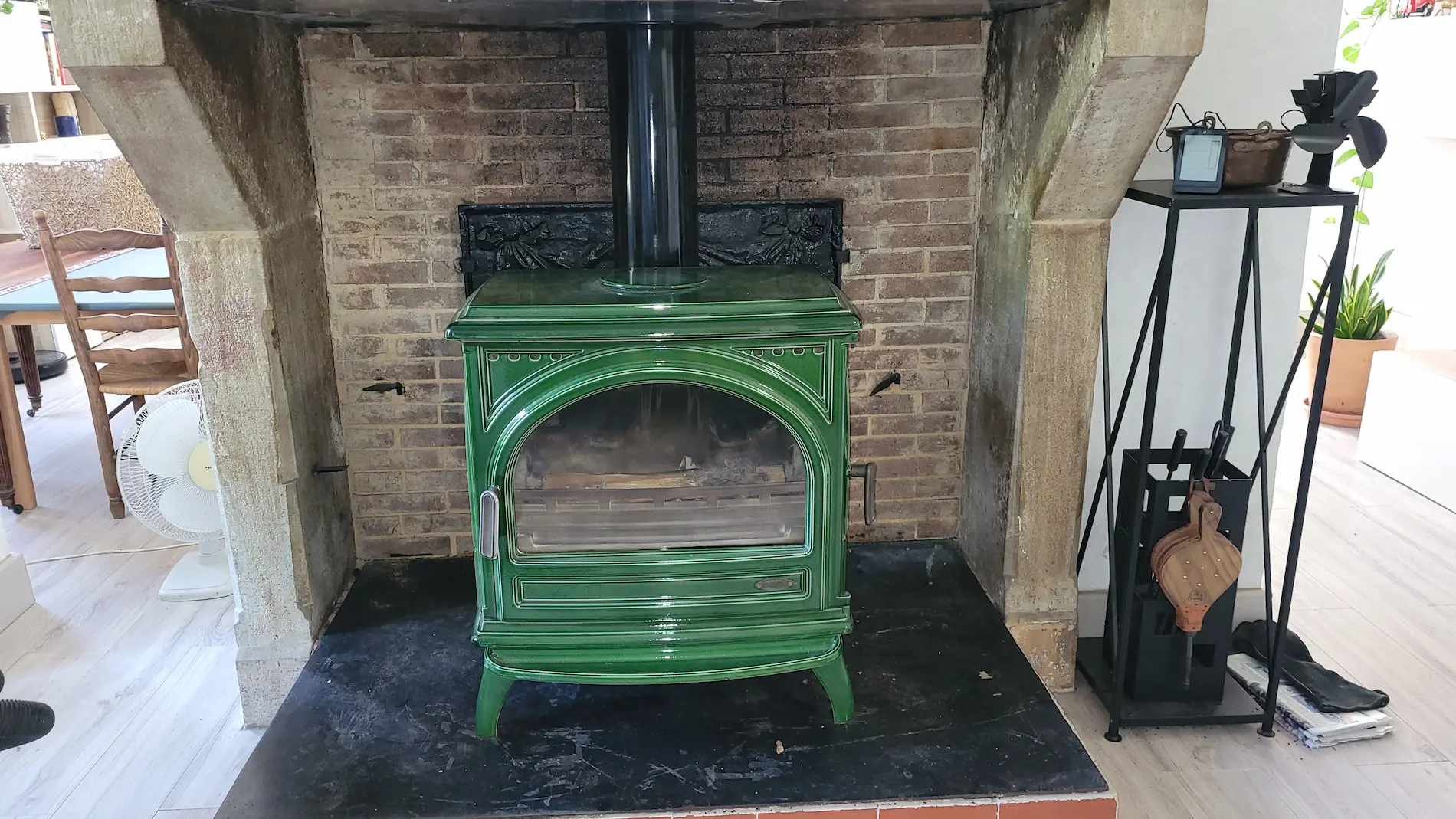 images/chauffage/poele-a-bois-et-fumisterie.webp#joomlaImage://local-images/chauffage/poele-a-bois-et-fumisterie.webp?width=1900&height=1069