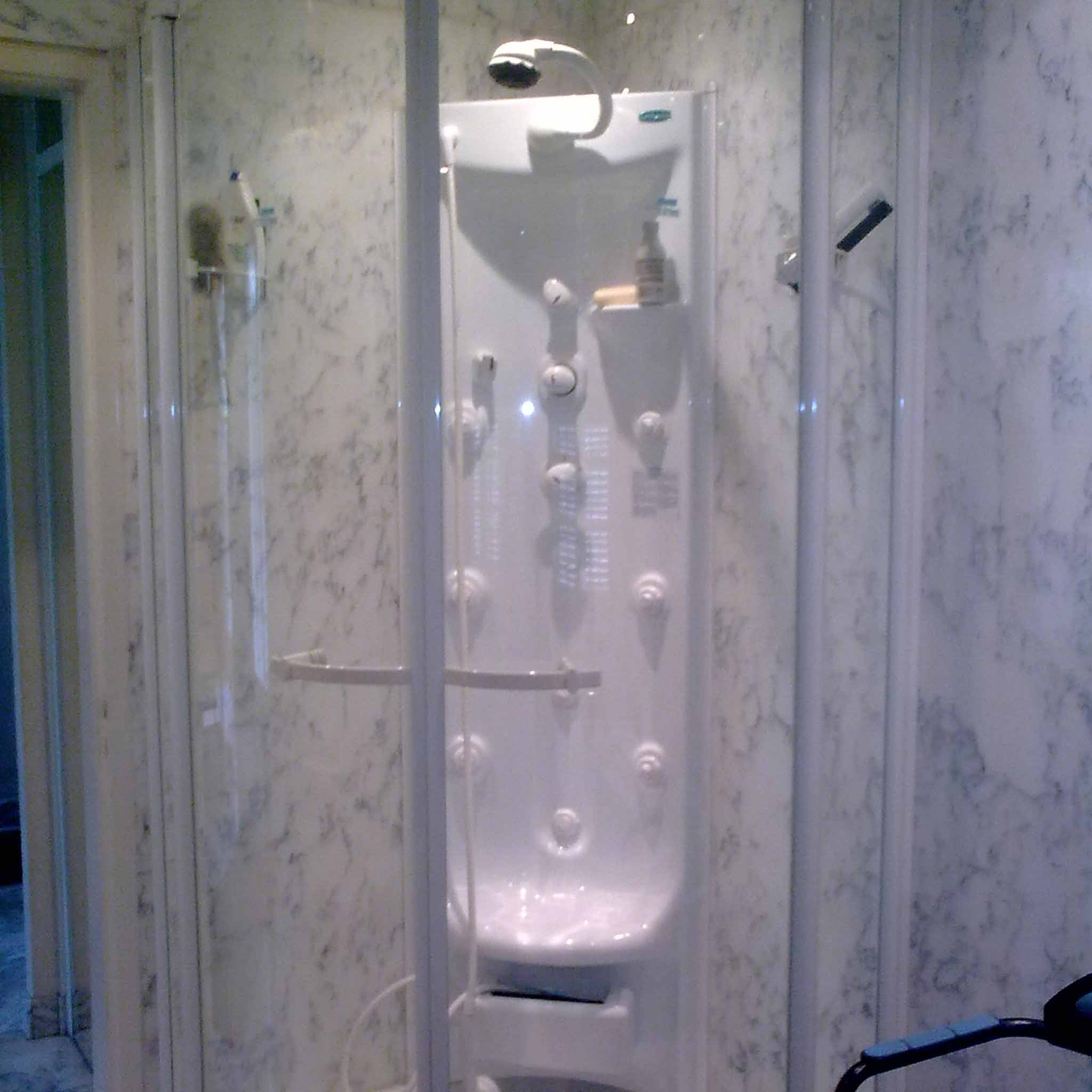 images/plomberie%20-%20sanitaire/douche-balneo.jpg#joomlaImage://local-images/plomberie - sanitaire/douche-balneo.jpg?width=2048&height=2048